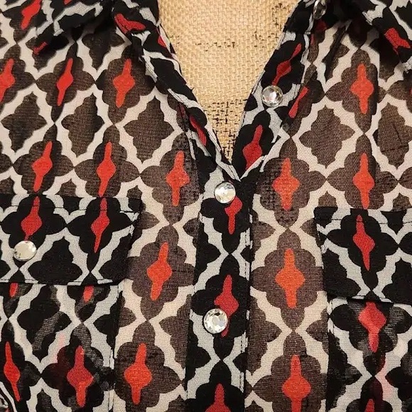 International Concepts Women's M Red & Black Sheer Roll Tab Sleeve Blouse Top - Picture 3 of 6